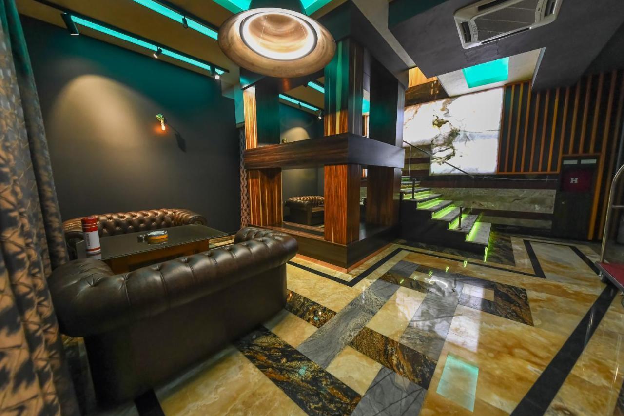 Hotel Havana לוזניצה מראה חיצוני תמונה