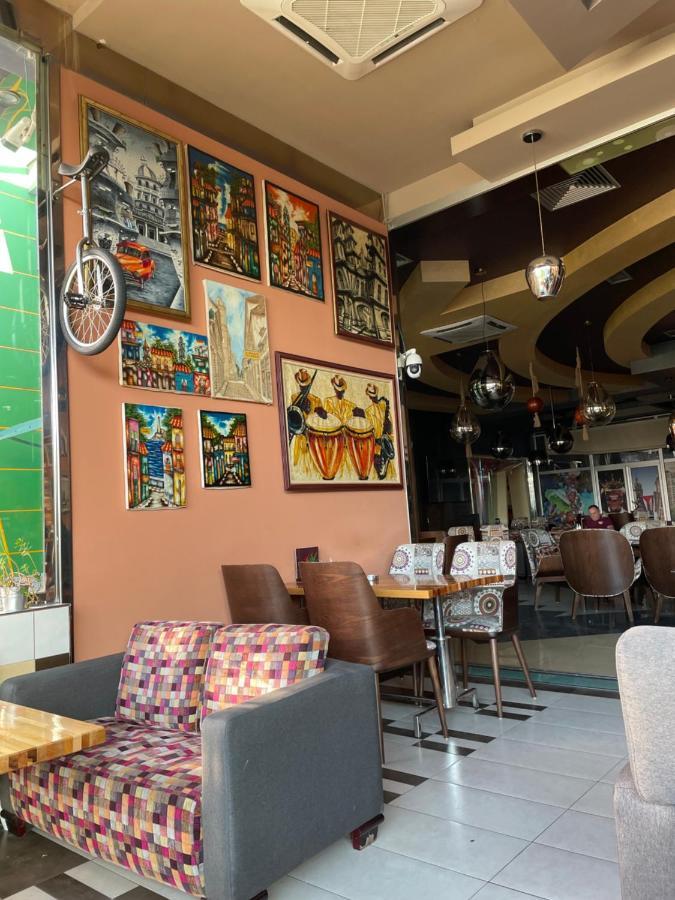 Hotel Havana לוזניצה מראה חיצוני תמונה