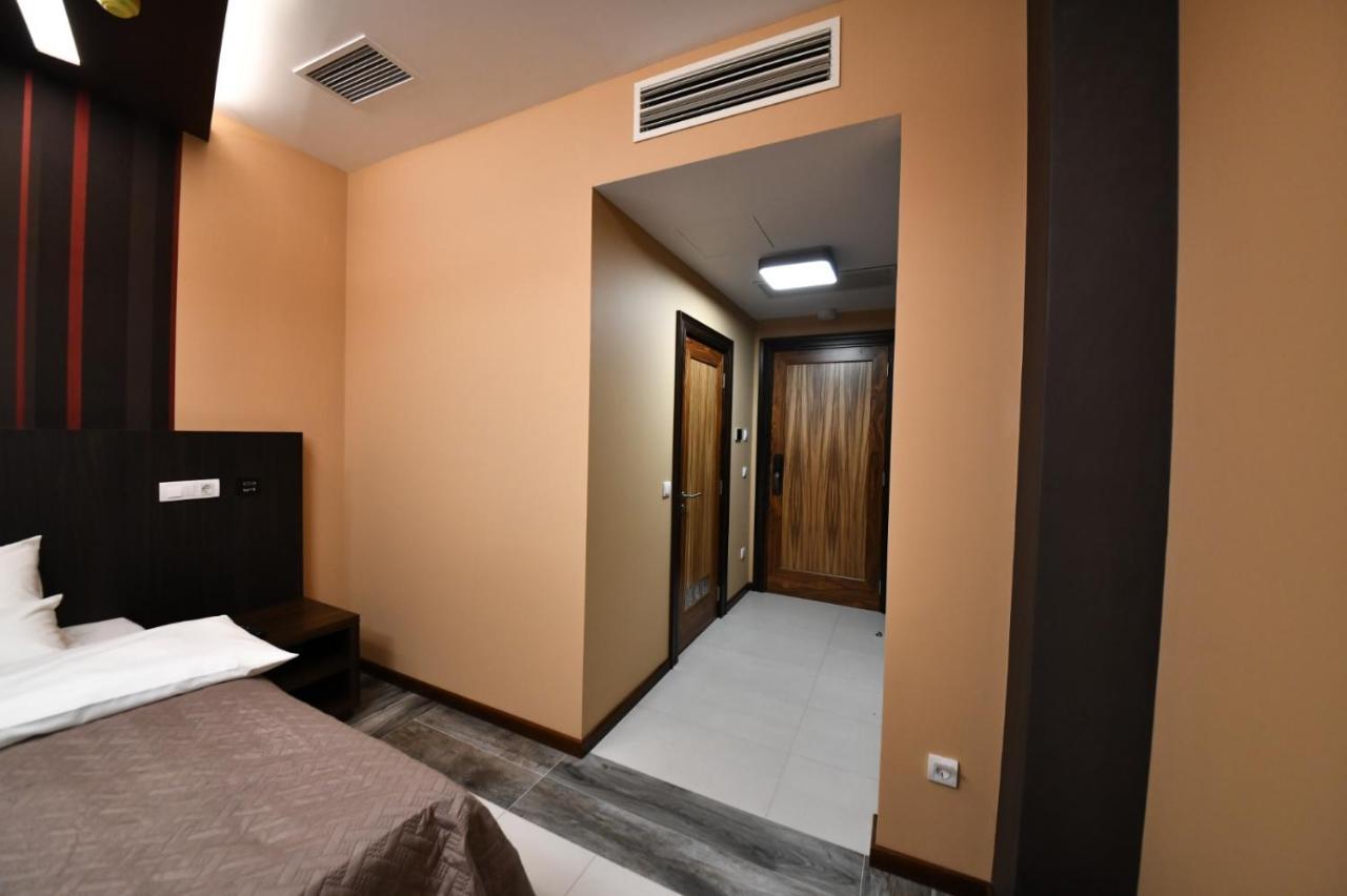 Hotel Havana לוזניצה מראה חיצוני תמונה