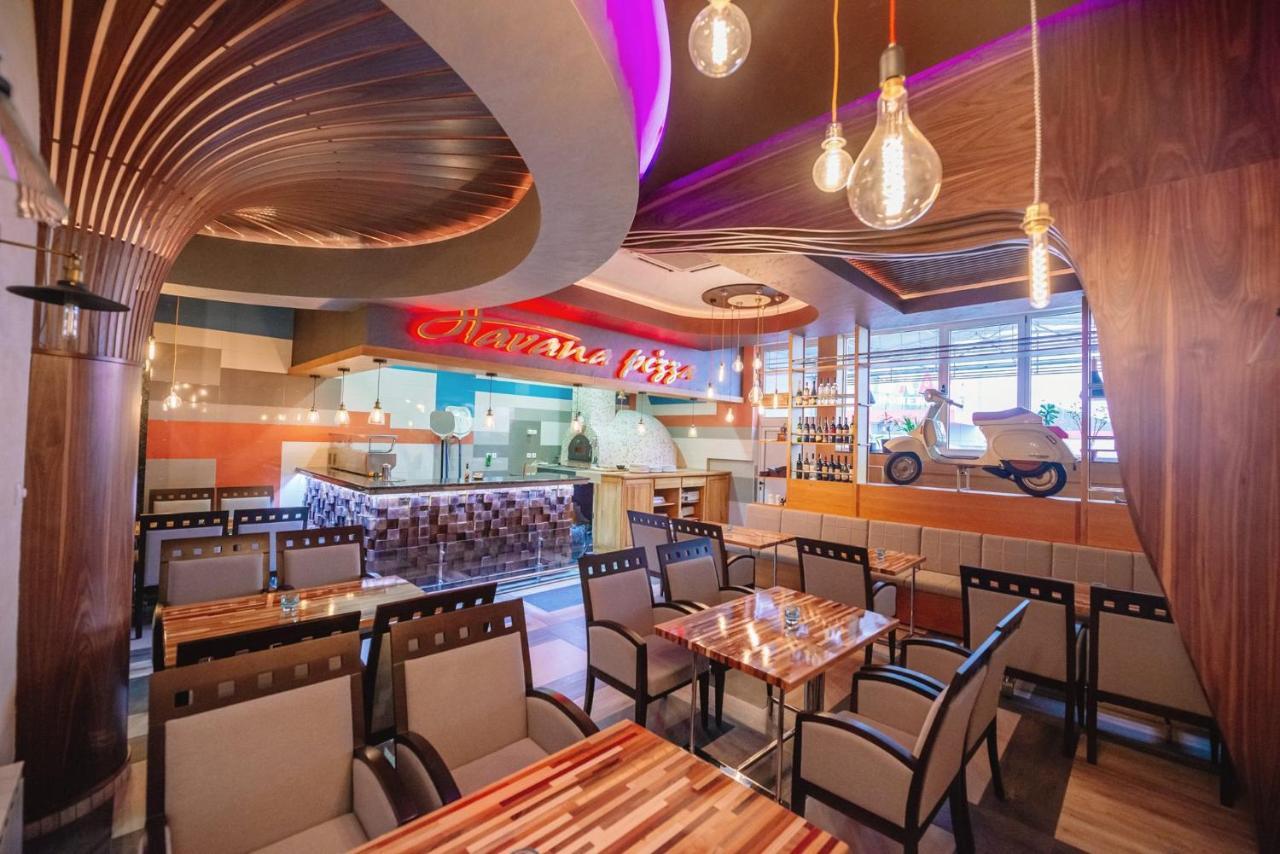 Hotel Havana לוזניצה מראה חיצוני תמונה